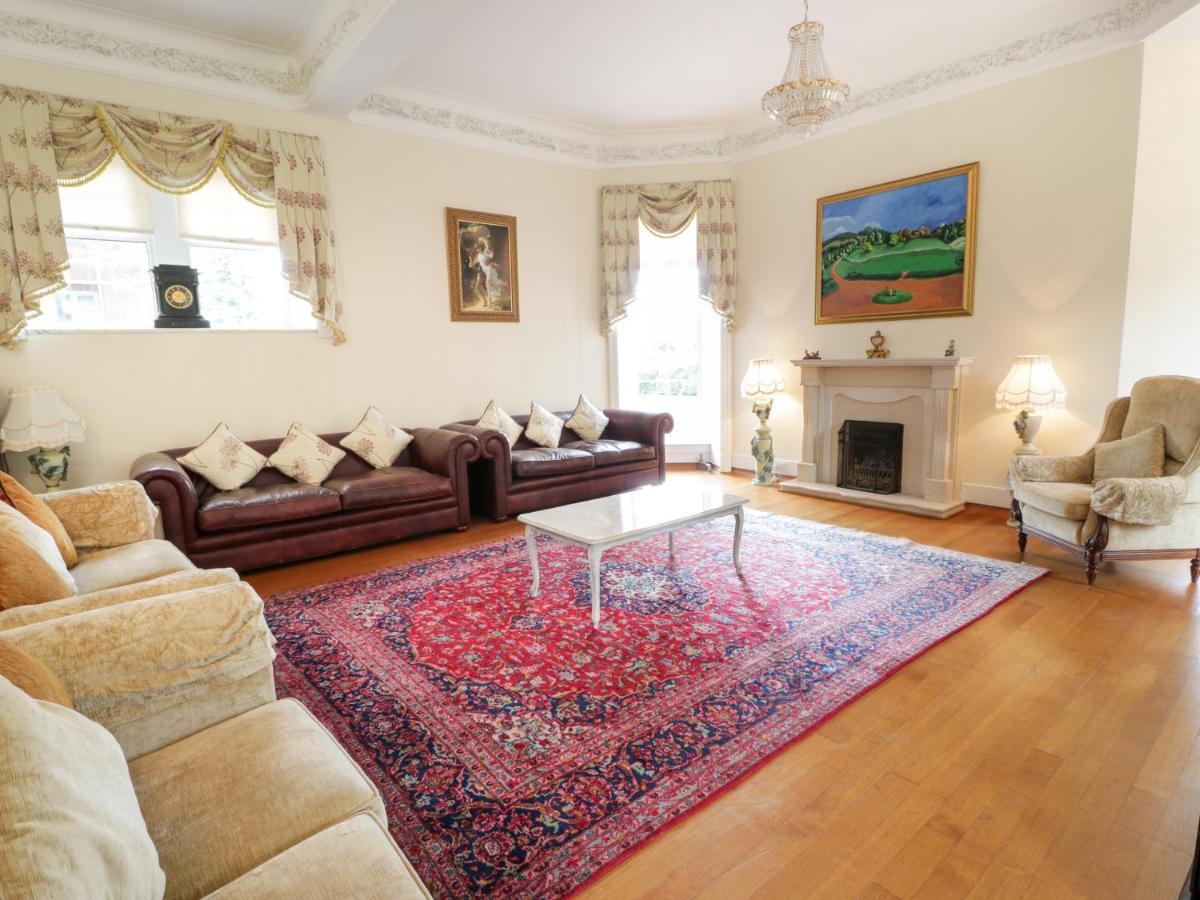 Апартаменты Auchentroig House Стерлинг Экстерьер фото